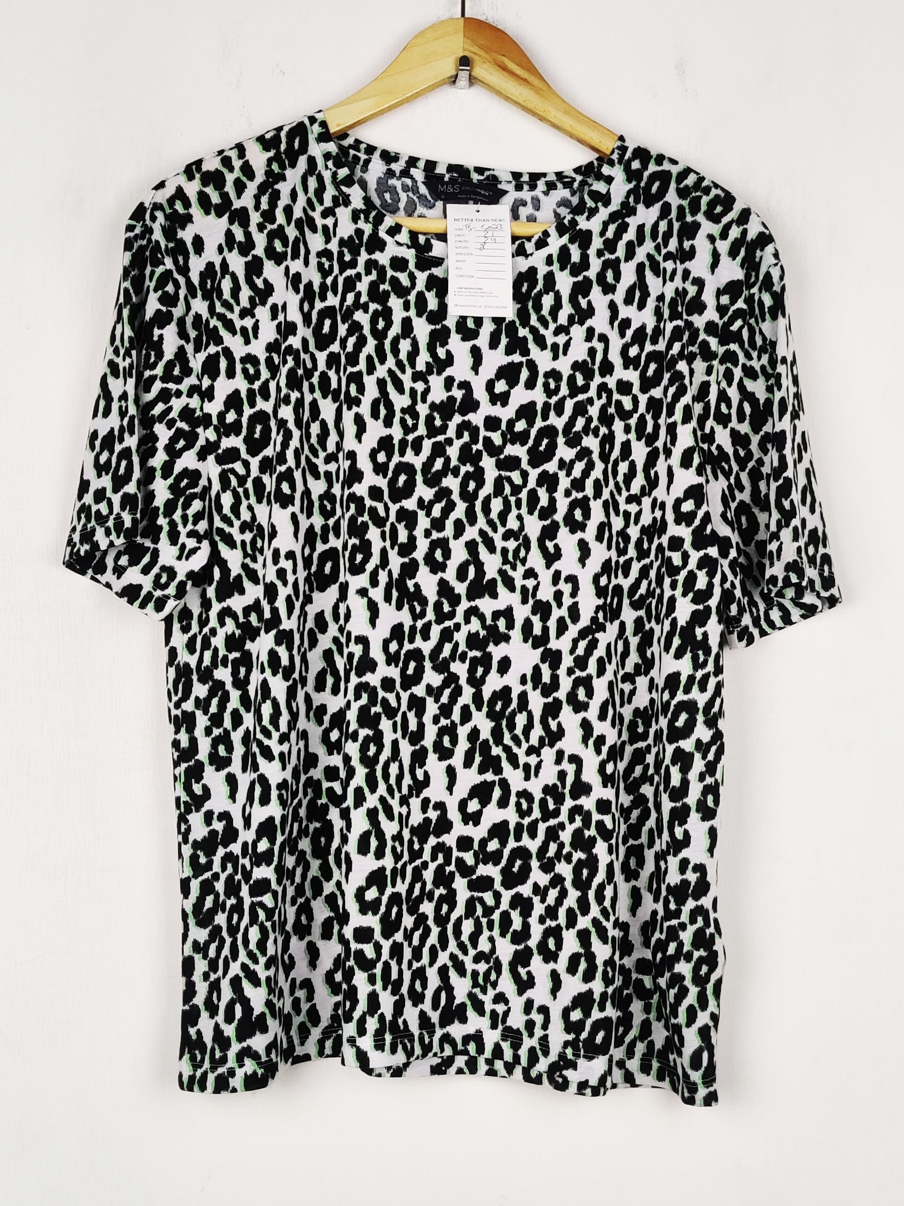 Buy online pre-used pre-loved 100% authentic & Original branded Marks & Spencer (TS-5023) available in Pakistan. Top international brands avilable.