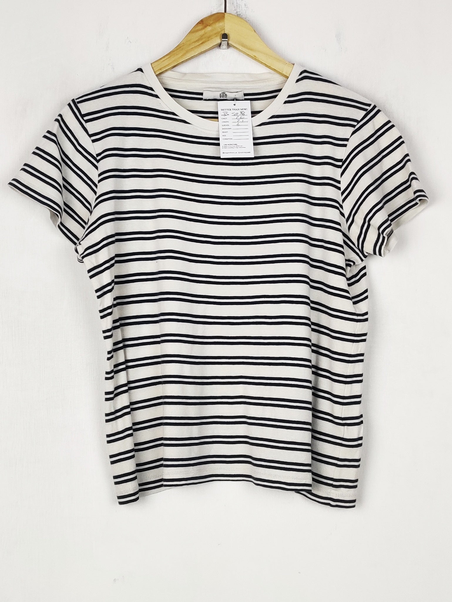 Buy online pre-used pre-loved 100% authentic & Original branded Marks & Spencer (TS-5038) available in Pakistan. Top international brands avilable.