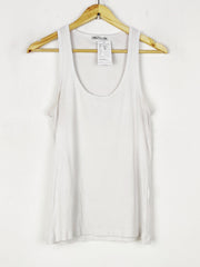 Buy online pre-used pre-loved 100% authentic & Original branded Zara (TS-5050) available in Pakistan. Top international brands avilable.