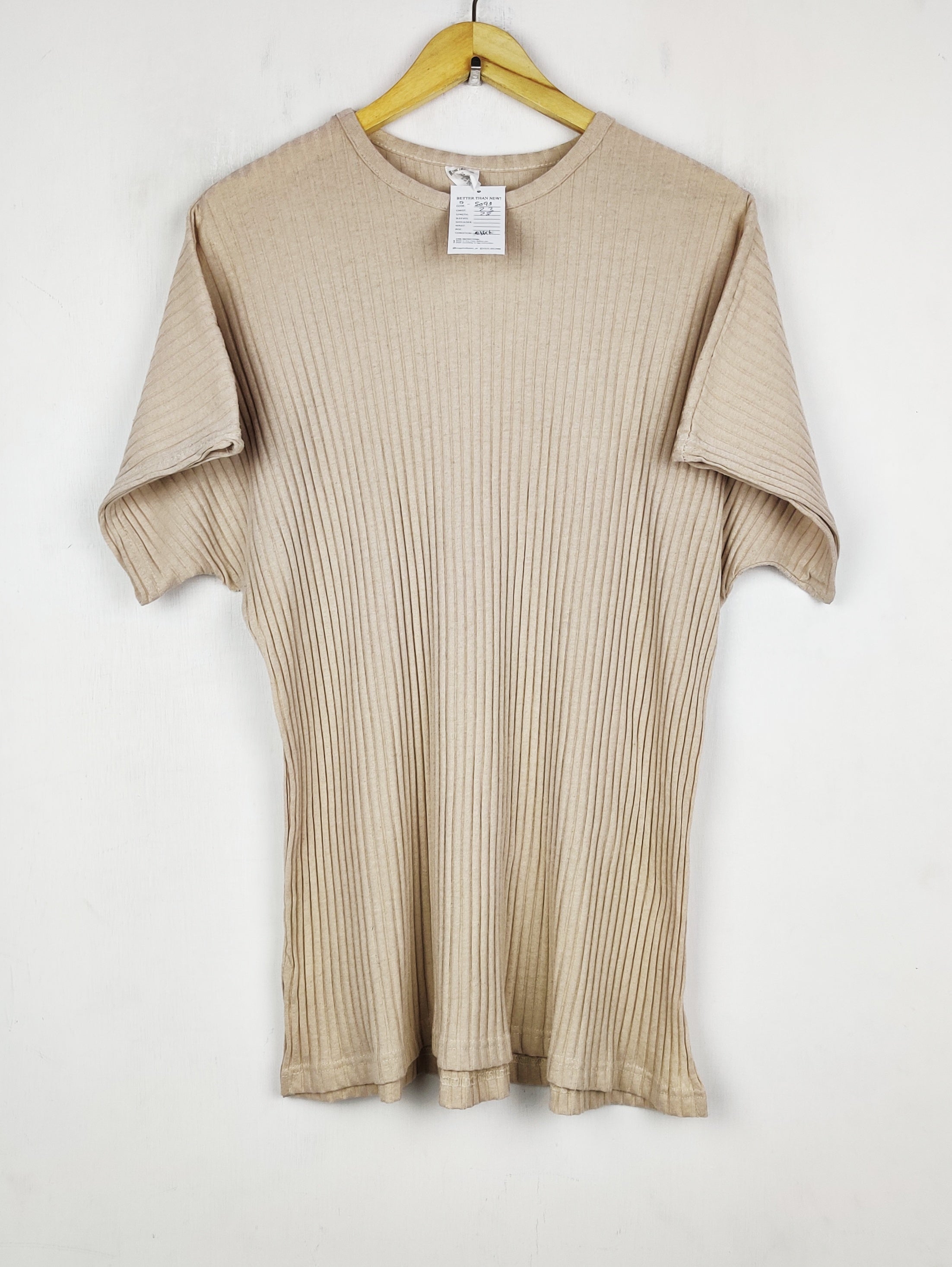 Buy online pre-used pre-loved 100% authentic & Original branded In The Fashion (TS-5093) available in Pakistan. Top international brands avilable.