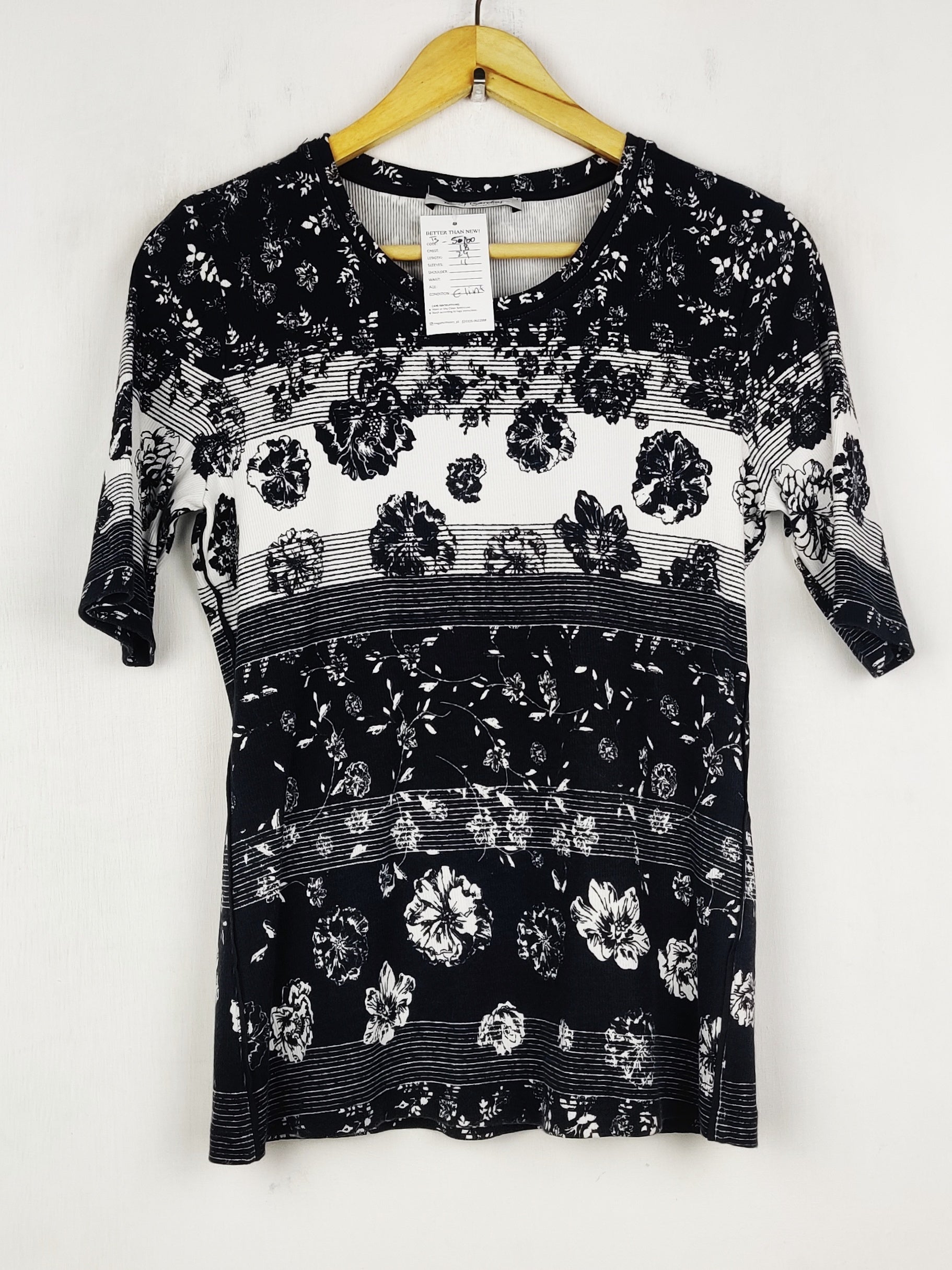 Buy online pre-used pre-loved 100% authentic & Original branded Betty Barclay (TS-5100) available in Pakistan. Top international brands avilable.