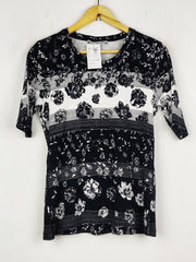 Buy online pre-used pre-loved 100% authentic & Original branded Betty Barclay (TS-5100) available in Pakistan. Top international brands avilable.