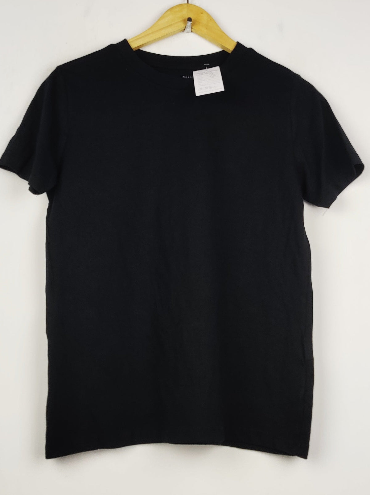 Buy online pre-used pre-loved 100% authentic & Original branded Primark (TS-5141) available in Pakistan. Top international brands avilable.
