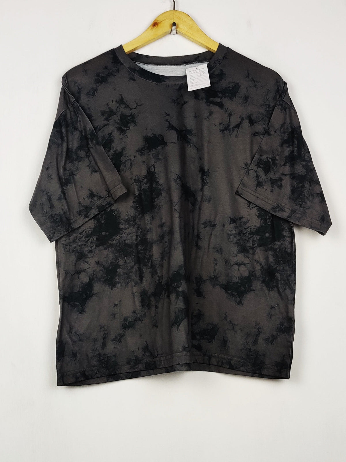 Buy online pre-used pre-loved 100% authentic & Original branded Unknown Brand (TS-5164) available in Pakistan. Top international brands avilable.