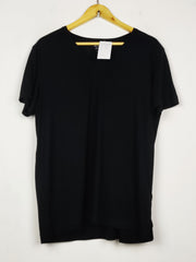 Buy online pre-used pre-loved 100% authentic & Original branded The Relaxed (TS-5187) available in Pakistan. Top international brands avilable.