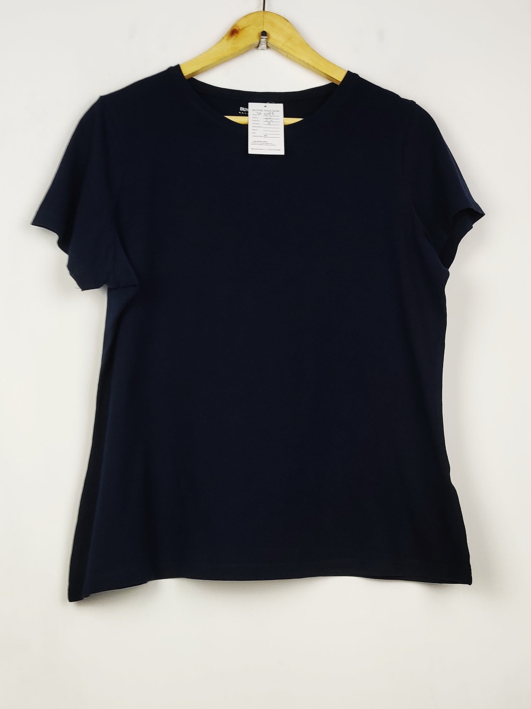 Buy online pre-used pre-loved 100% authentic & Original branded Dunnes Stores (TS-5193) available in Pakistan. Top international brands avilable.
