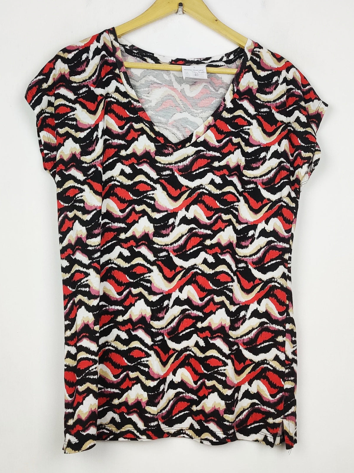 Buy online pre-used pre-loved 100% authentic & Original branded Unknown Brand (TS-5283) available in Pakistan. Top international brands avilable.