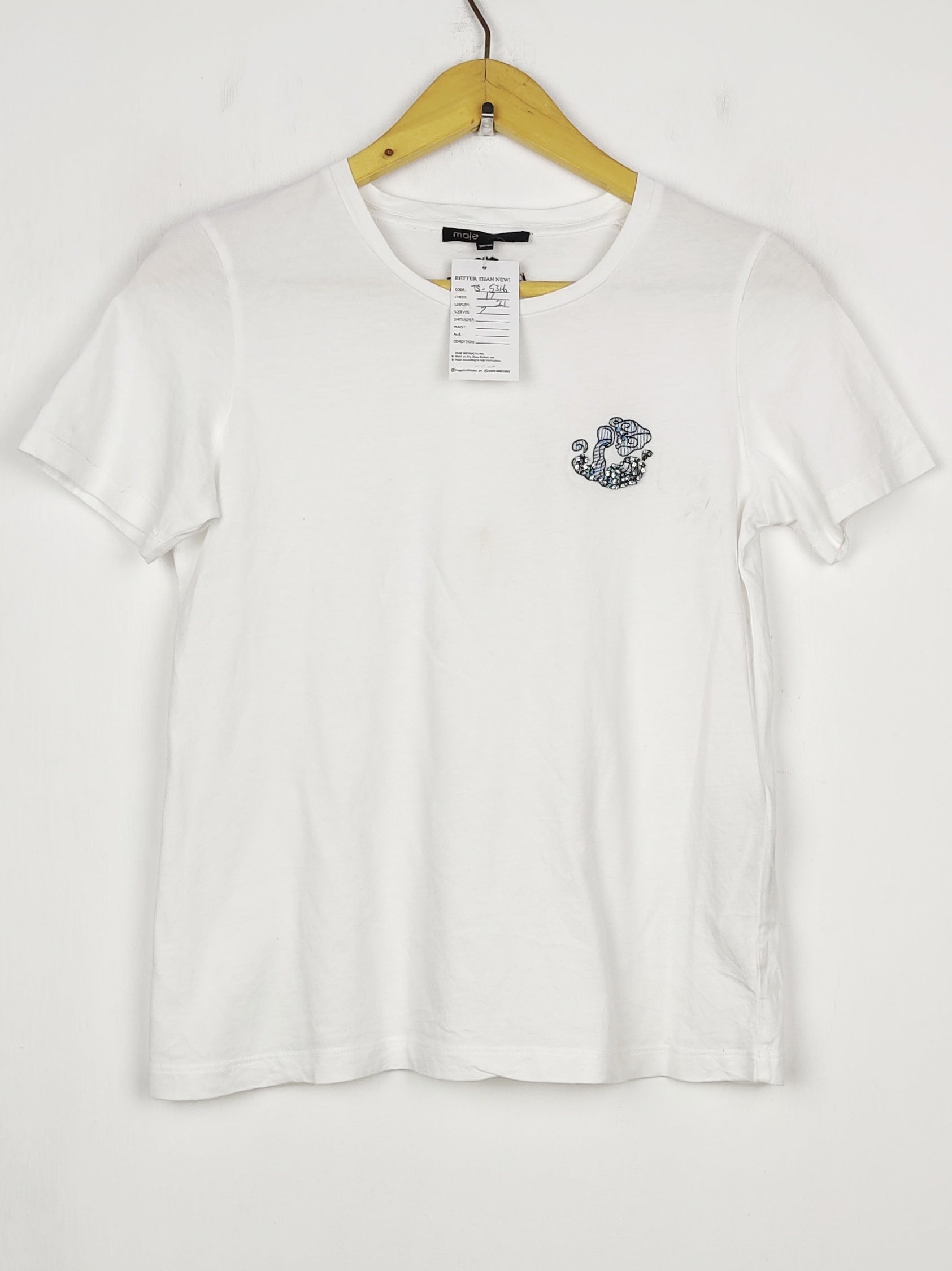 Buy online pre-used pre-loved 100% authentic & Original branded Maje (TS-5316) available in Pakistan. Top international brands avilable.
