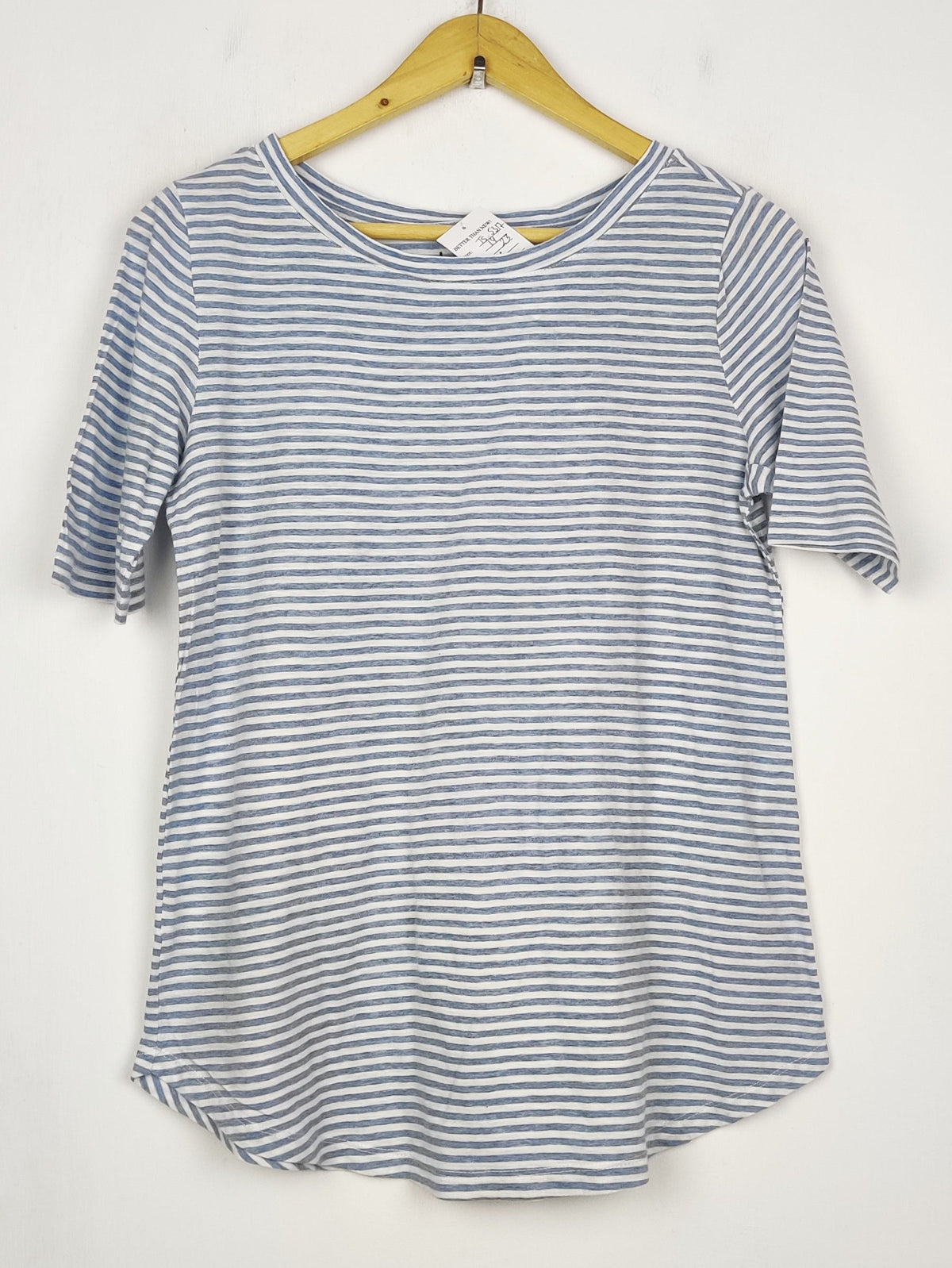 Buy online pre-used pre-loved 100% authentic & Original branded Loft (TS-5317) available in Pakistan. Top international brands avilable.