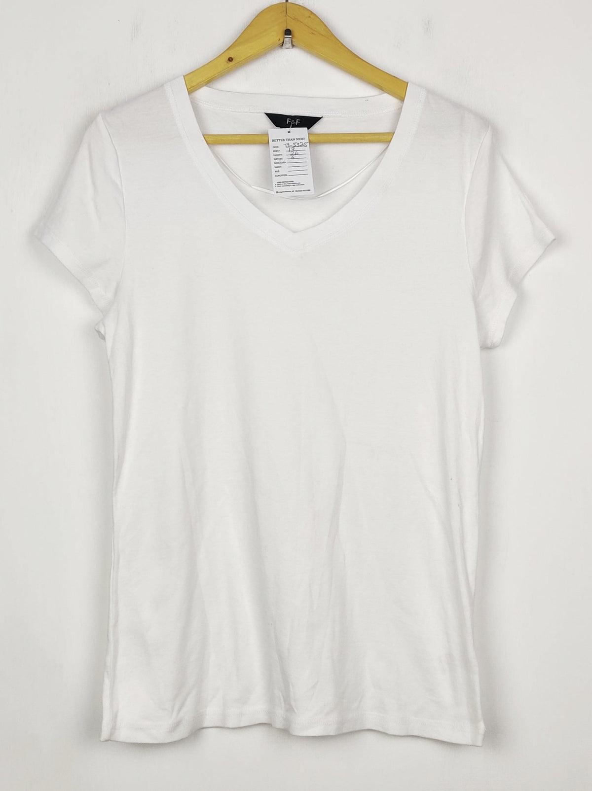 Buy online pre-used pre-loved 100% authentic & Original branded F&F (TS-5325) available in Pakistan. Top international brands avilable.