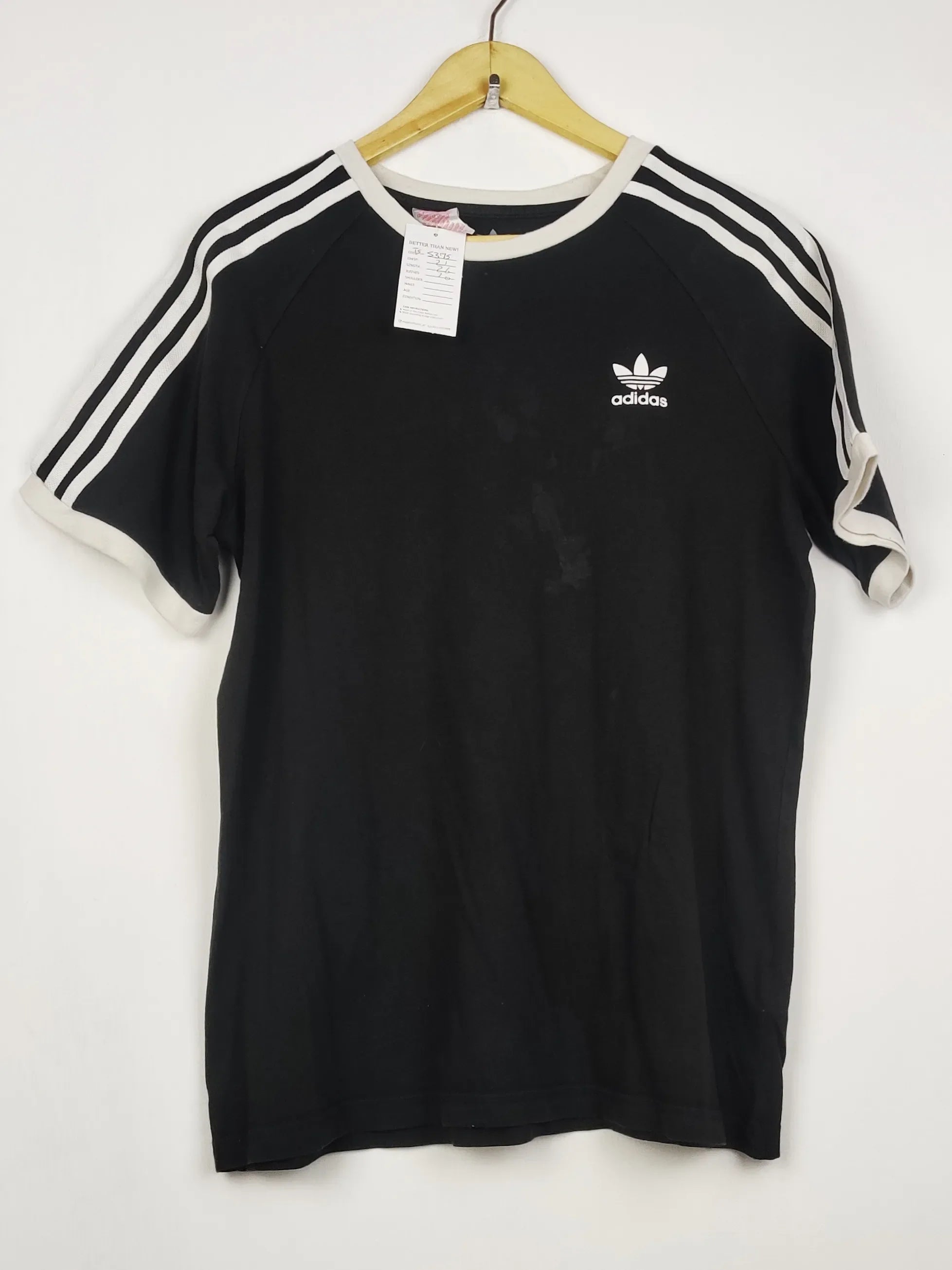 Buy online pre-used pre-loved 100% authentic & Original branded A.D.I.D.A.S (TS-5375) available in Pakistan. Top international brands avilable.