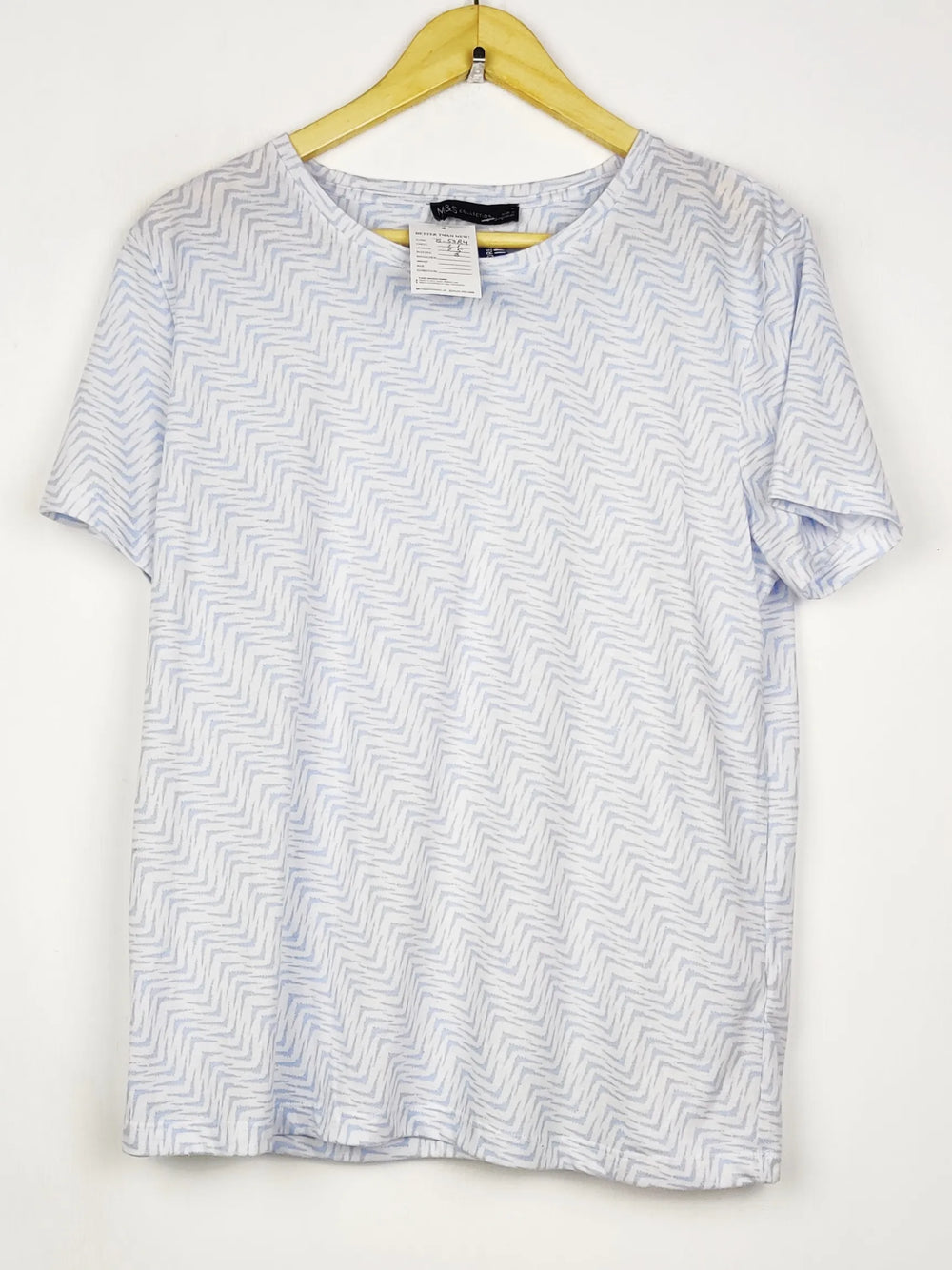 Buy online pre-used pre-loved 100% authentic & Original branded Marks & Spencer (TS-5384) available in Pakistan. Top international brands avilable.