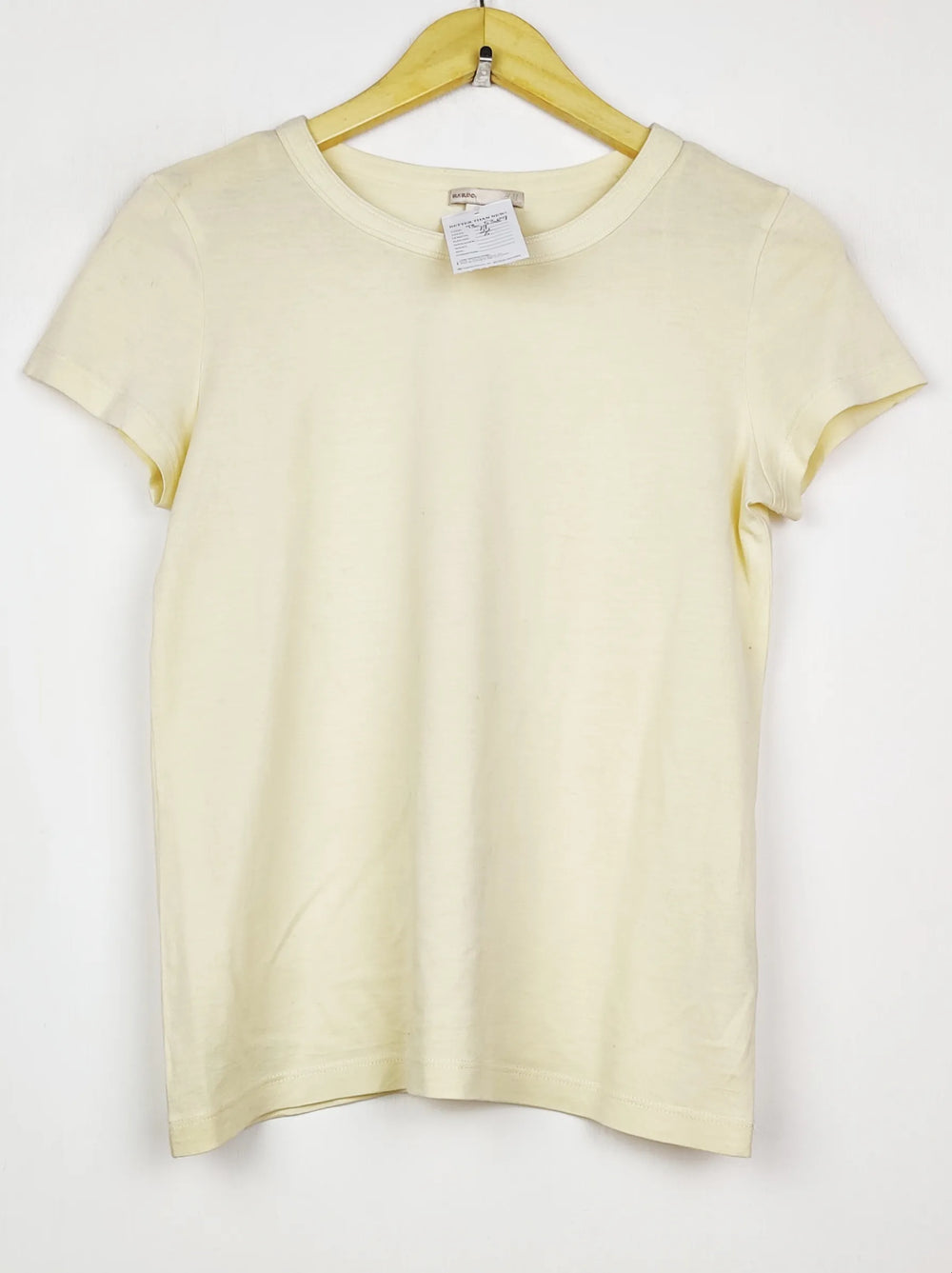 Buy online pre-used pre-loved 100% authentic & Original branded H&M (TS-5389) available in Pakistan. Top international brands avilable.