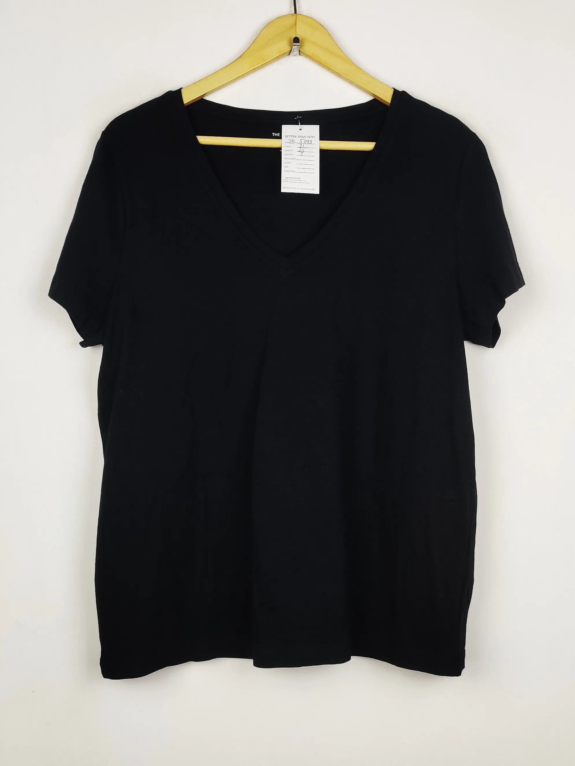Buy online pre-used pre-loved 100% authentic & Original branded Marks & Spencer (TS-5393) available in Pakistan. Top international brands avilable.