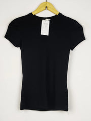 Buy online pre-used pre-loved 100% authentic & Original branded H&M (TS-5399) available in Pakistan. Top international brands avilable.