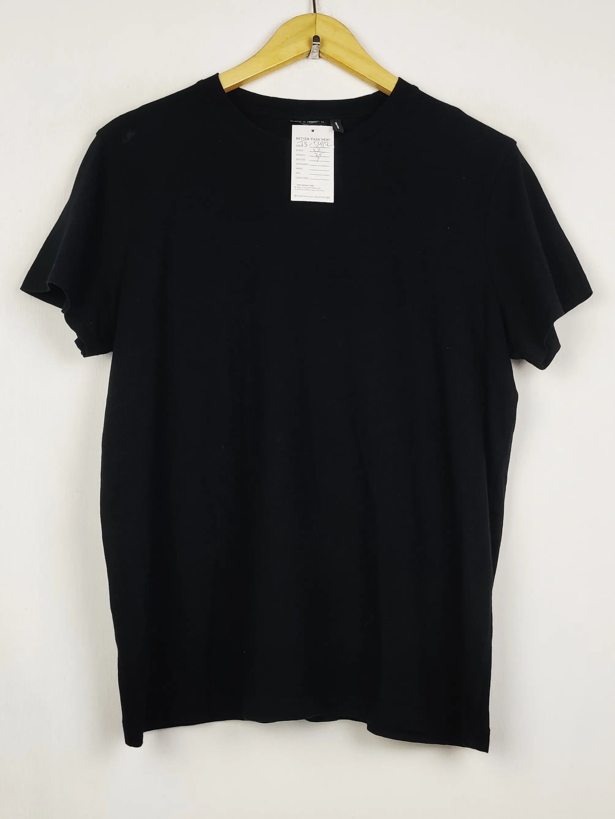 Buy online pre-used pre-loved 100% authentic & Original branded Asos (TS-5412) available in Pakistan. Top international brands avilable.