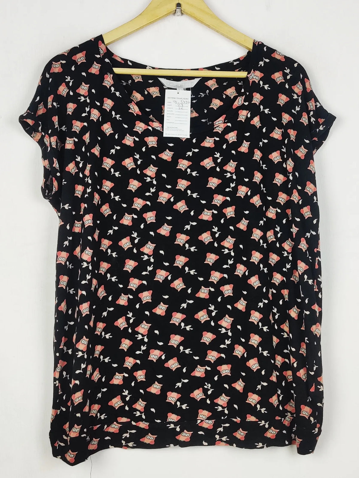 Buy online pre-used pre-loved 100% authentic & Original branded Red Herring (TS-5432) available in Pakistan. Top international brands avilable.
