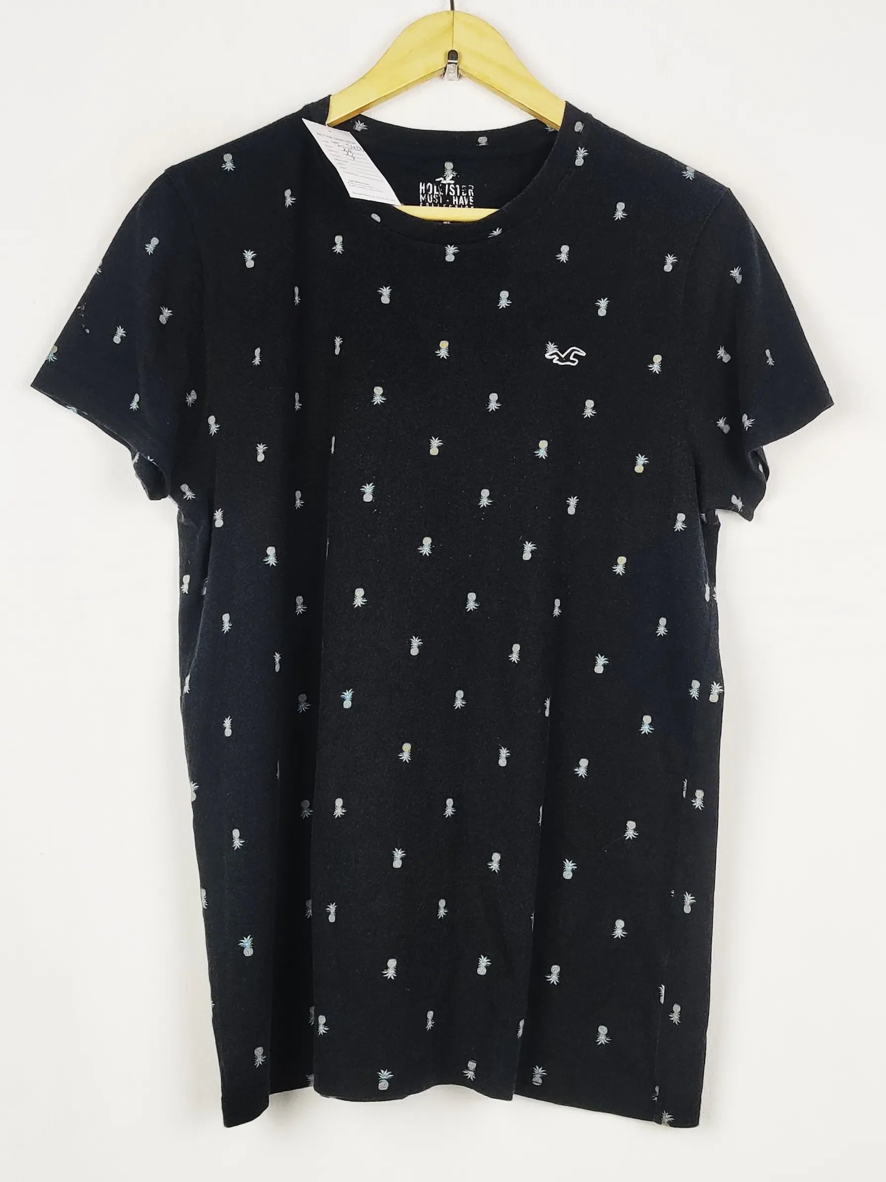 Buy online pre-used pre-loved 100% authentic & Original branded Unknown Brand (TS-5436) available in Pakistan. Top international brands avilable.