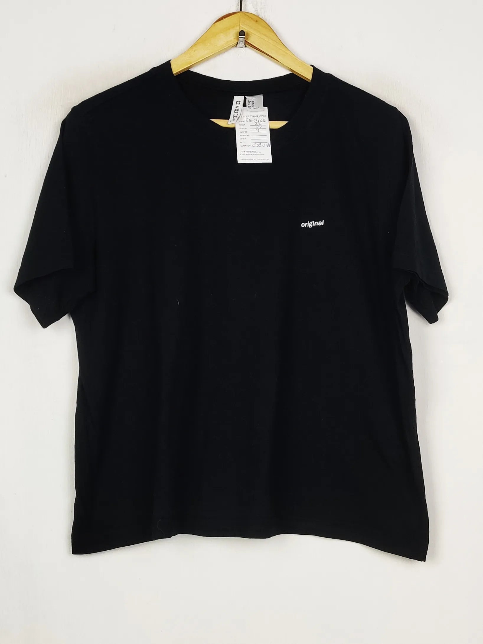 Buy online pre-used pre-loved 100% authentic & Original branded H&M (TS-5468) available in Pakistan. Top international brands avilable.