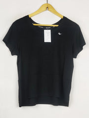 Buy online pre-used pre-loved 100% authentic & Original branded N.I.K.E (TS-5474) available in Pakistan. Top international brands avilable.