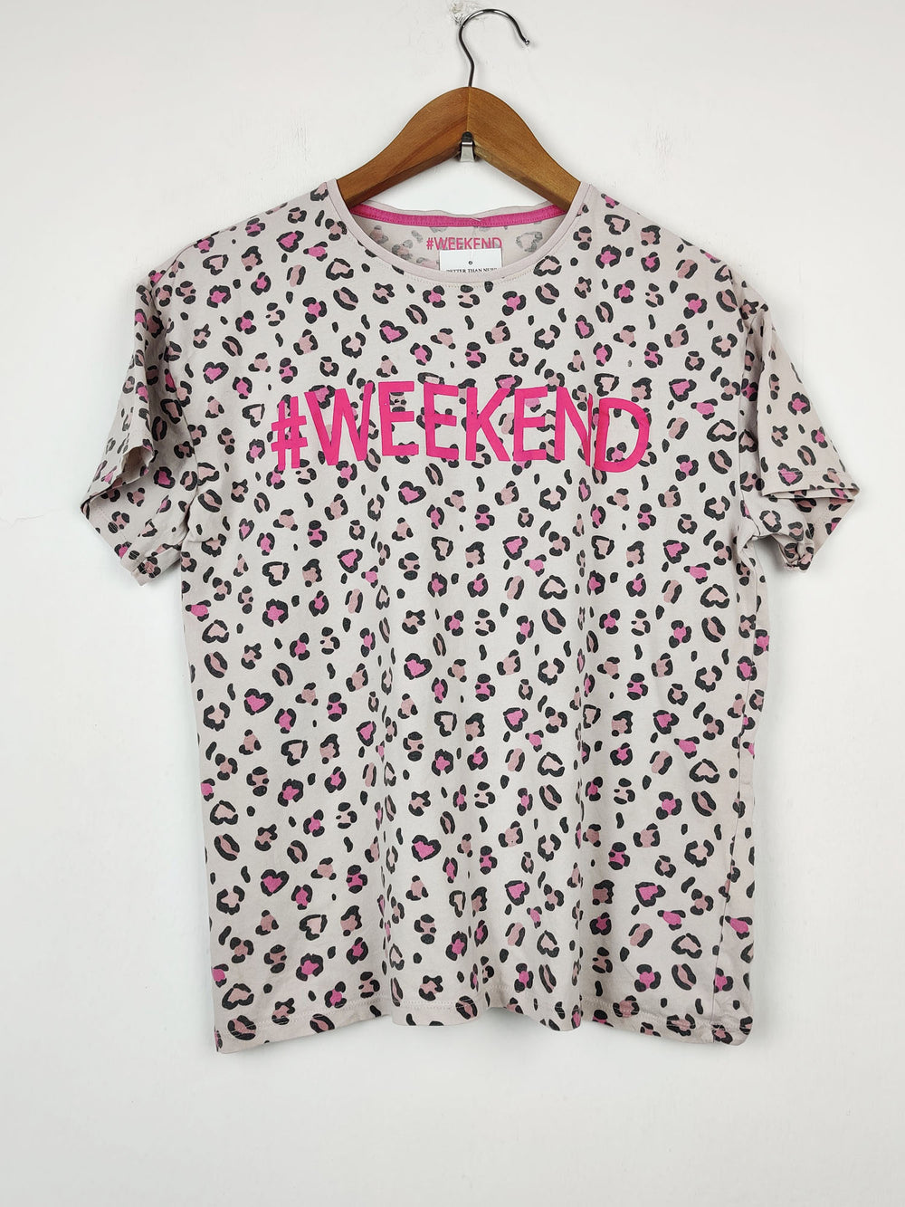 Buy online pre-used pre-loved 100% authentic & Original branded Weekend (TS-608) available in Pakistan. Top international brands avilable.