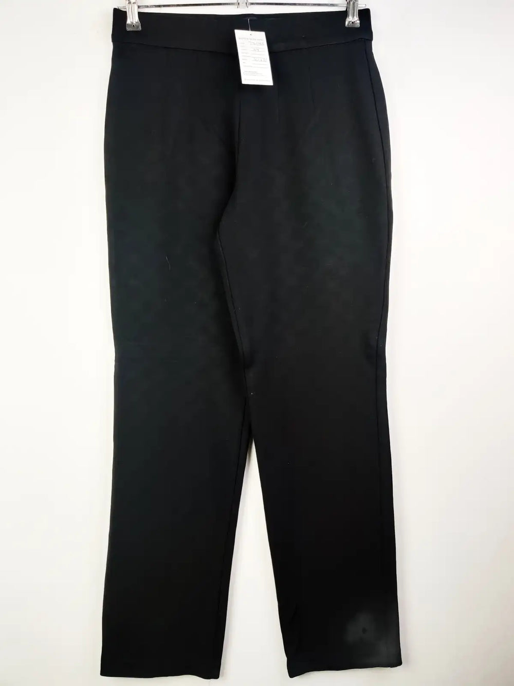 Buy online pre-used pre-loved 100% authentic & Original branded Marks & Spencer (TT-1066) available in Pakistan. Top international brands avilable.