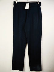 Buy online pre-used pre-loved 100% authentic & Original branded Marks & Spencer (TT-1068) available in Pakistan. Top international brands avilable.