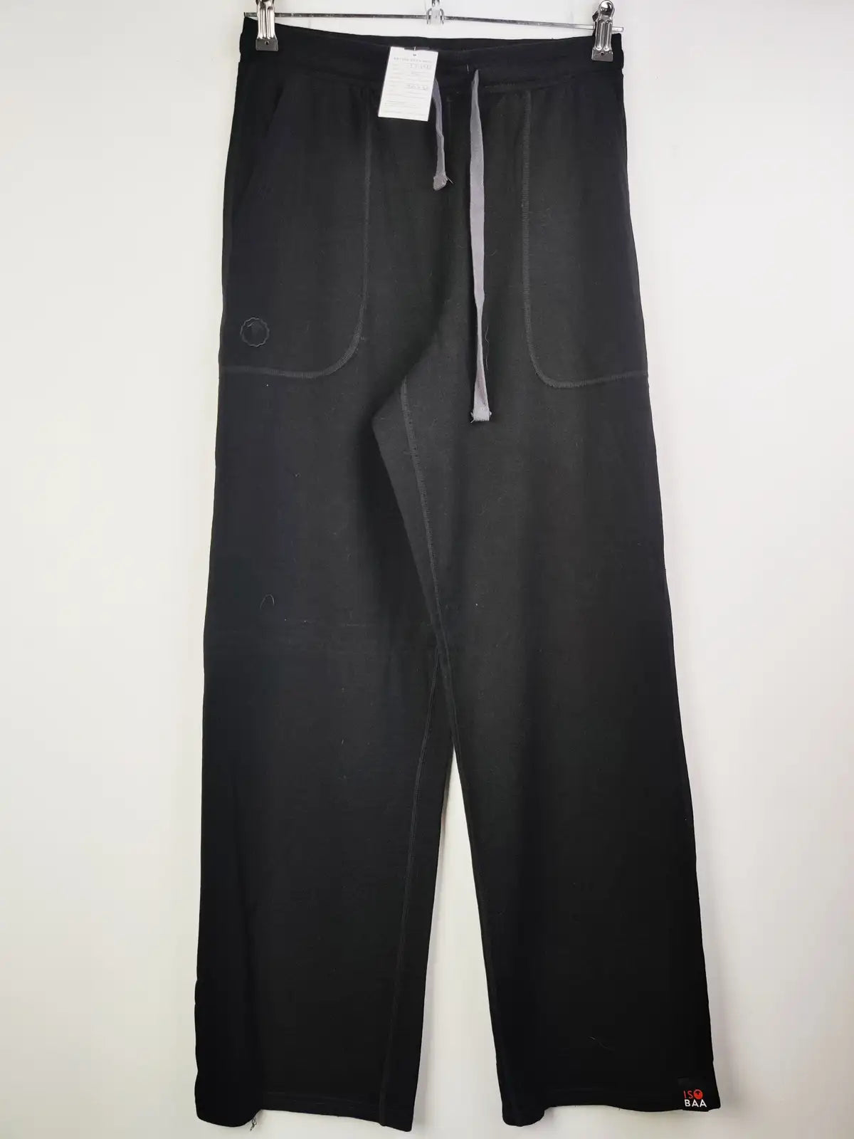 Buy online pre-used pre-loved 100% authentic & Original branded Unknown Brand (TT-1073) available in Pakistan. Top international brands avilable.