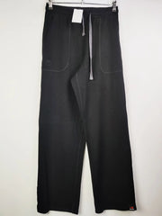 Buy online pre-used pre-loved 100% authentic & Original branded Unknown Brand (TT-1073) available in Pakistan. Top international brands avilable.