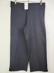 Buy online pre-used pre-loved 100% authentic & Original branded Marks & Spencer (TT-1077) available in Pakistan. Top international brands avilable.