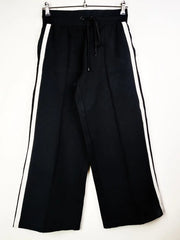 Buy online pre-used pre-loved 100% authentic & Original branded Marks & Spencer (TT-1093) available in Pakistan. Top international brands avilable.