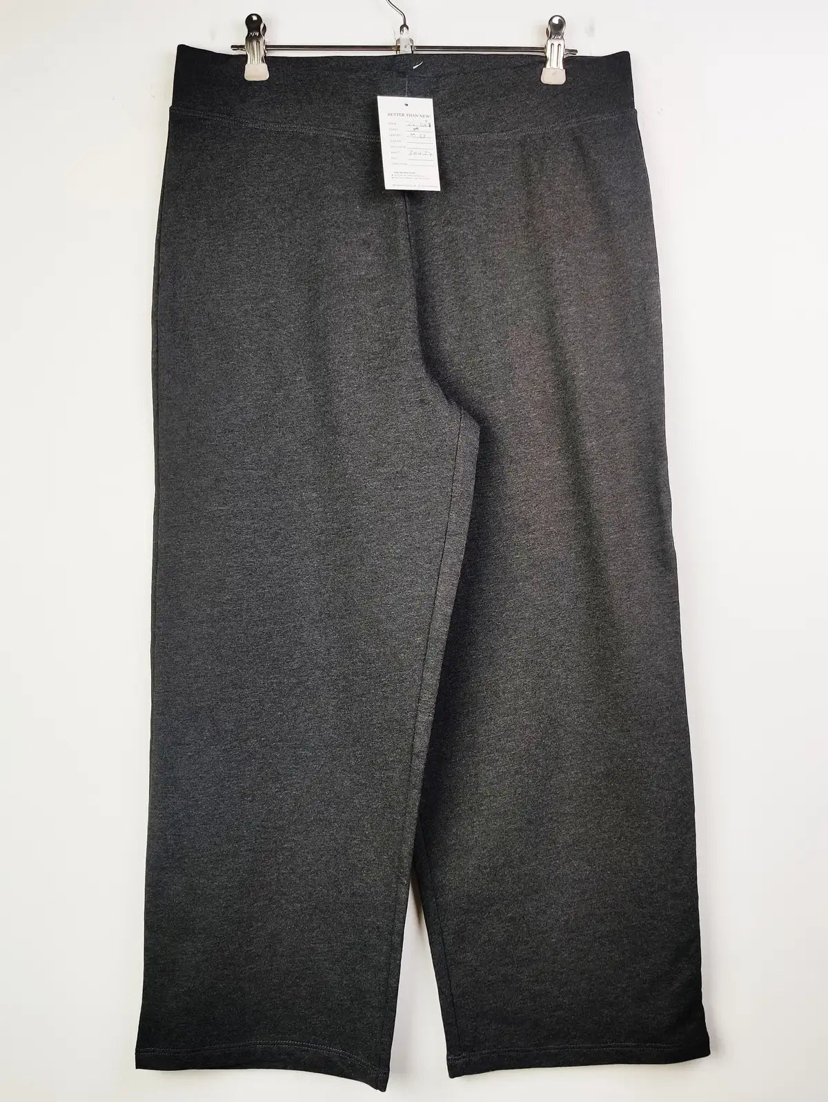 Buy online pre-used pre-loved 100% authentic & Original branded Marks & Spencer (TT-1108) available in Pakistan. Top international brands avilable.