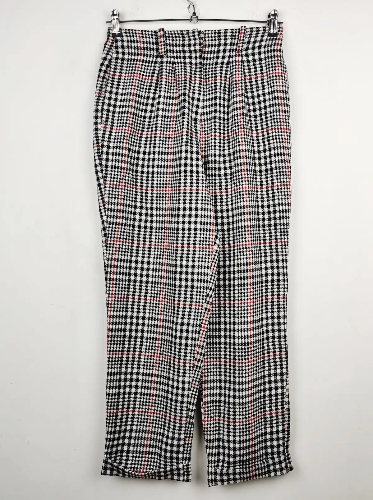 Buy online pre-used pre-loved 100% authentic & Original branded Topshop (TT-1125) available in Pakistan. Top international brands avilable.