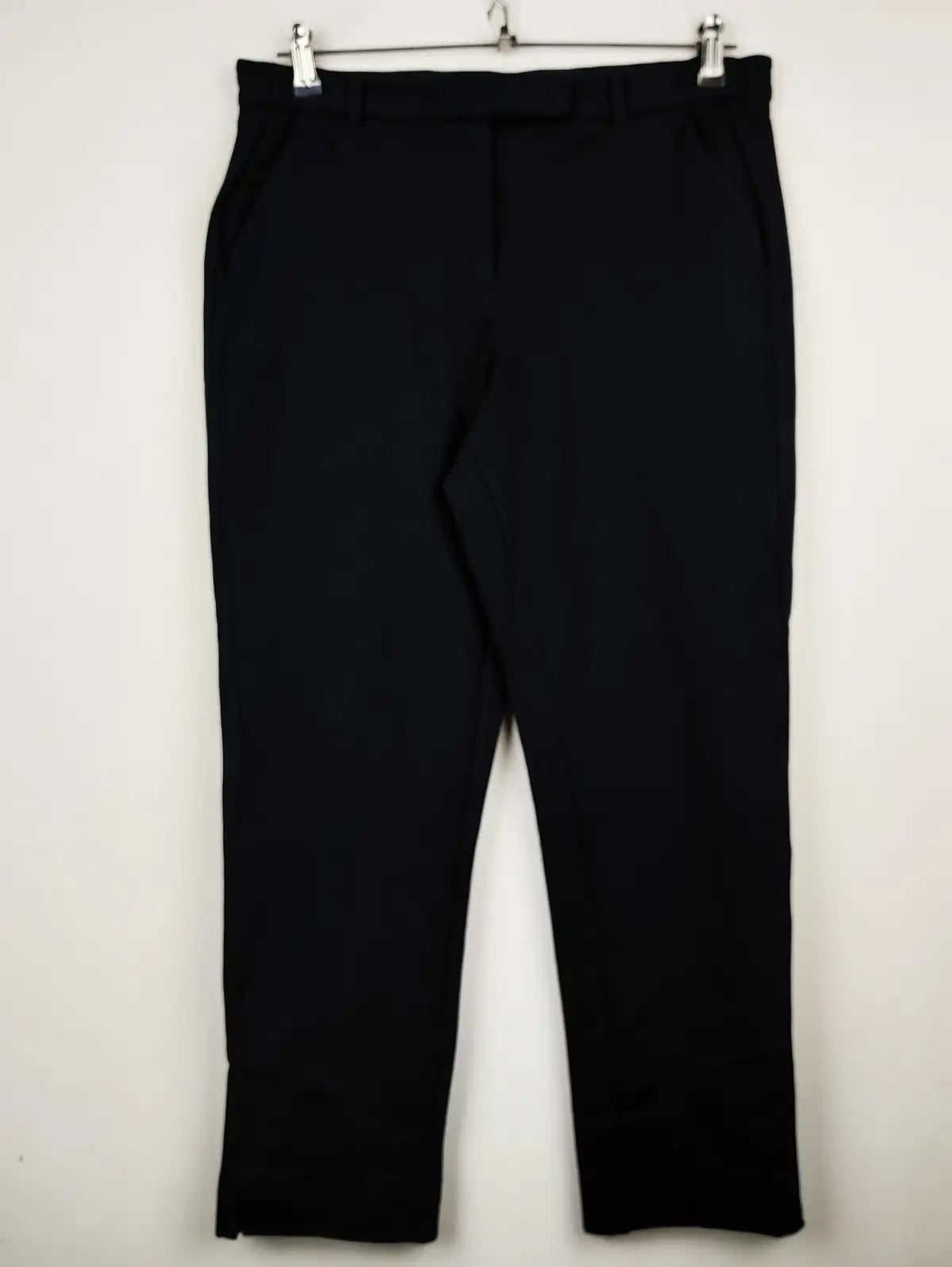 Buy online pre-used pre-loved 100% authentic & Original branded Marks & Spencer (TT-1156) available in Pakistan. Top international brands avilable.