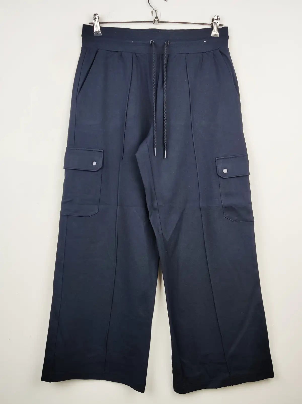 Buy online pre-used pre-loved 100% authentic & Original branded Marks & Spencer (TT-1200) available in Pakistan. Top international brands avilable.