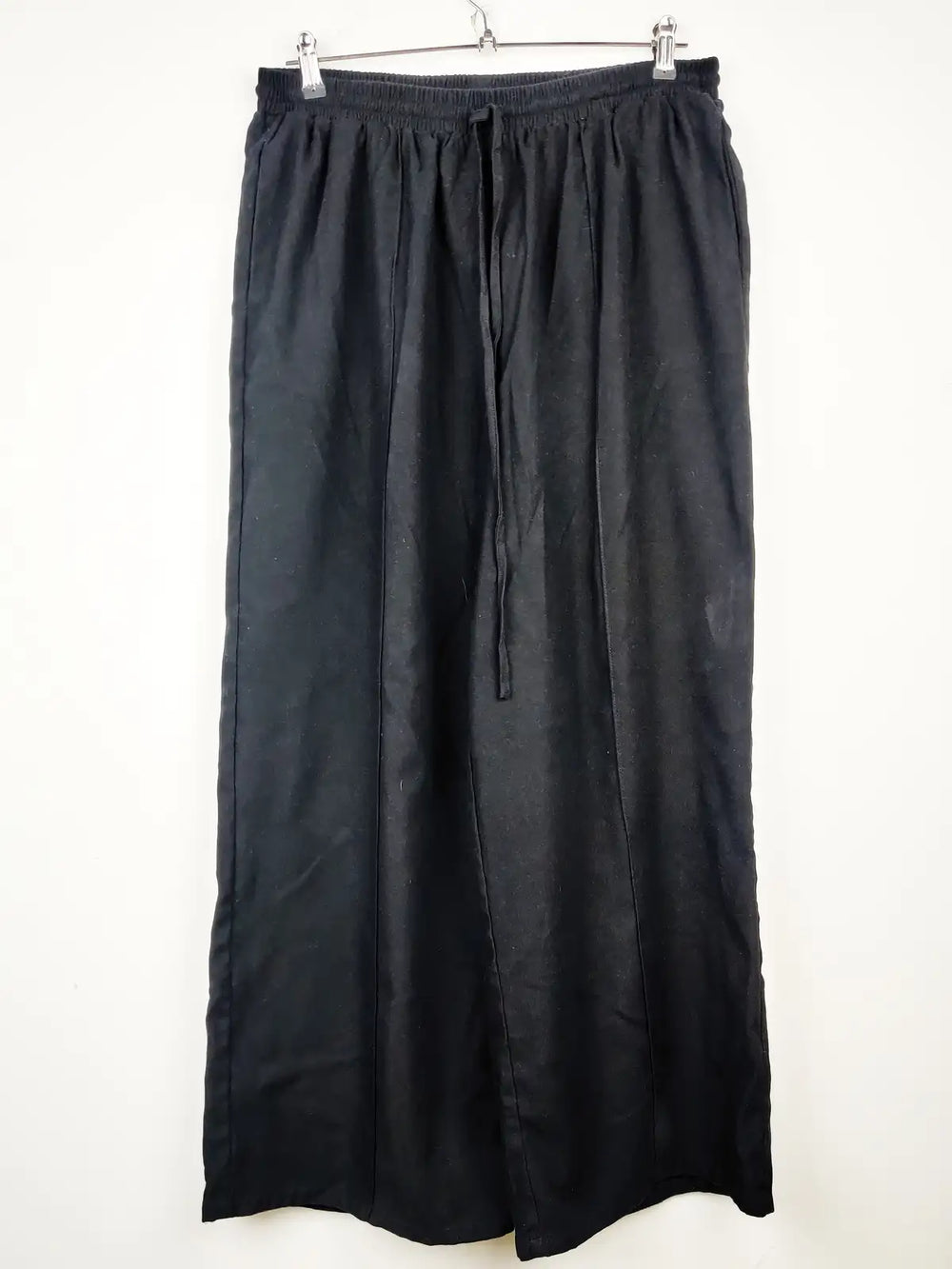 Buy online pre-used pre-loved 100% authentic & Original branded Lola May (TT-1231) available in Pakistan. Top international brands avilable.