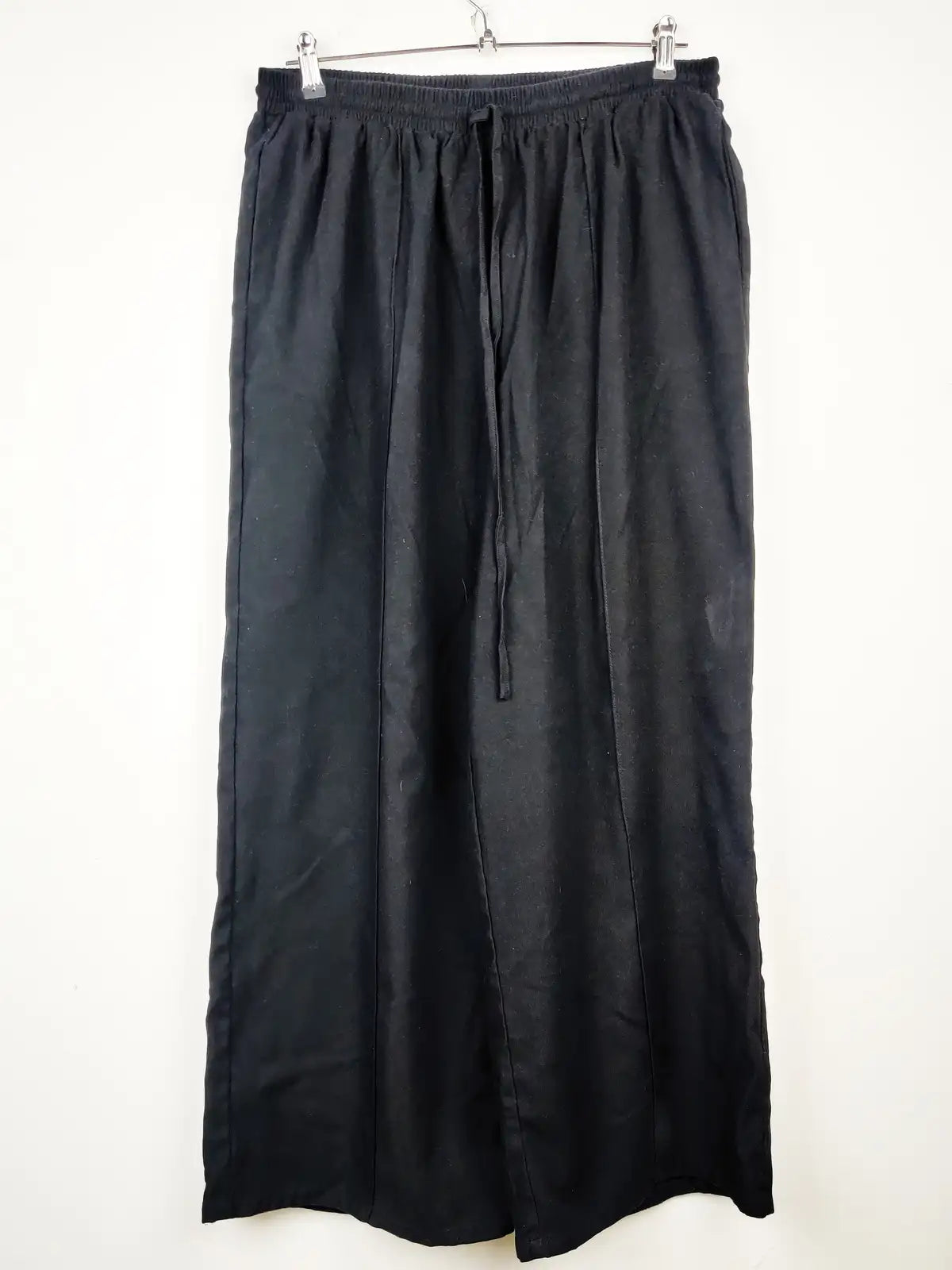 Buy online pre-used pre-loved 100% authentic & Original branded Lola May (TT-1231) available in Pakistan. Top international brands avilable.