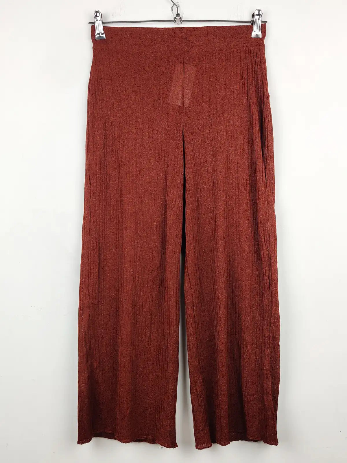 Buy online pre-used pre-loved 100% authentic & Original branded Zara (TT-1234) available in Pakistan. Top international brands avilable.