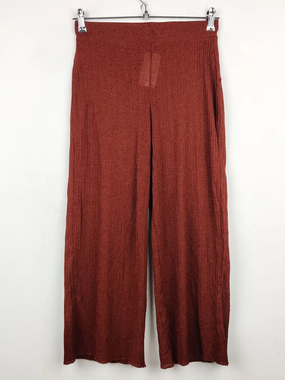 Buy online pre-used pre-loved 100% authentic & Original branded Zara (TT-1234) available in Pakistan. Top international brands avilable.
