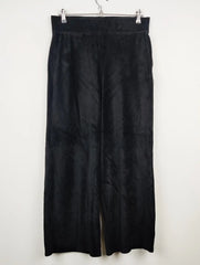 Buy online pre-used pre-loved 100% authentic & Original branded Marks & Spencer (TT-1260) available in Pakistan. Top international brands avilable.