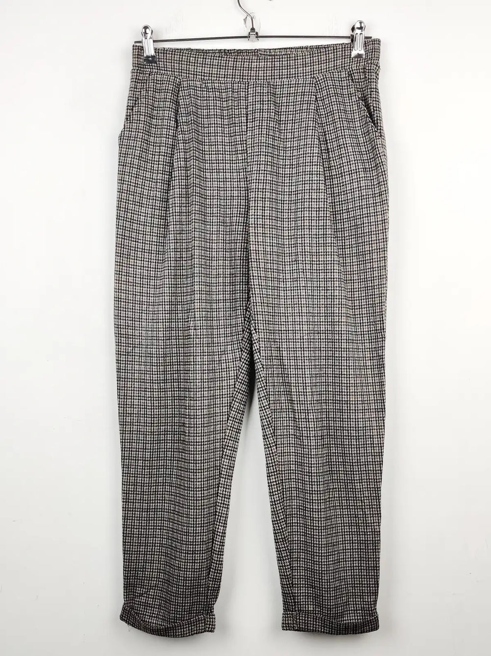 Buy online pre-used pre-loved 100% authentic & Original branded New Look (TT-1264) available in Pakistan. Top international brands avilable.