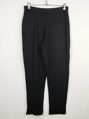 Buy online pre-used pre-loved 100% authentic & Original branded Wallis (TT-1266) available in Pakistan. Top international brands avilable.