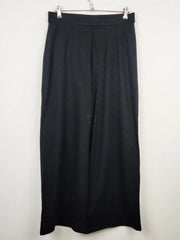 Buy online pre-used pre-loved 100% authentic & Original branded Marks & Spencer (TT-1267) available in Pakistan. Top international brands avilable.