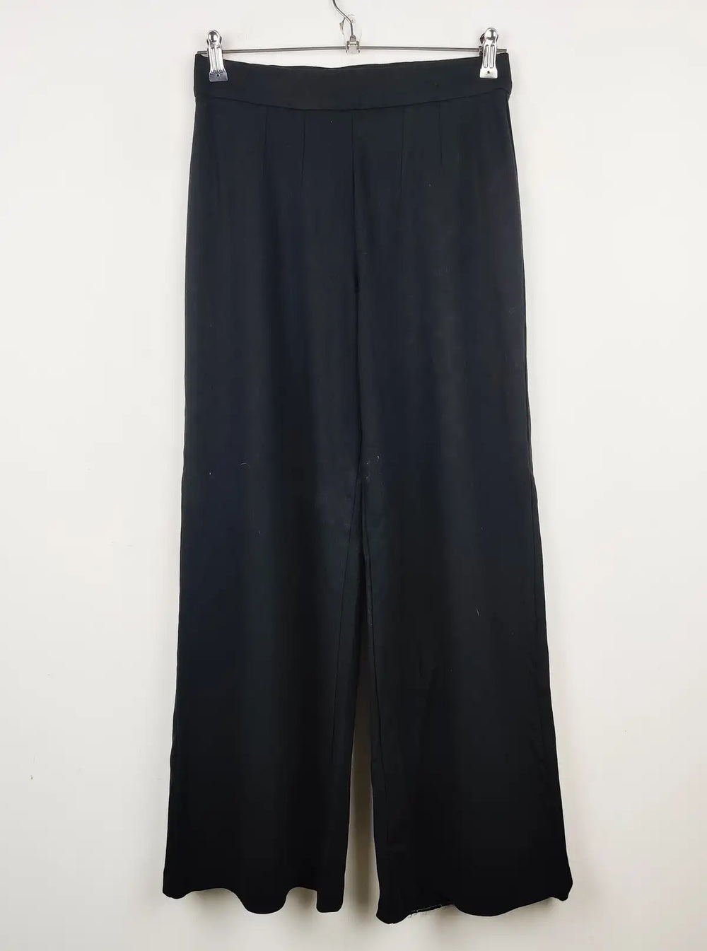 Buy online pre-used pre-loved 100% authentic & Original branded Marks & Spencer (TT-1283) available in Pakistan. Top international brands avilable.