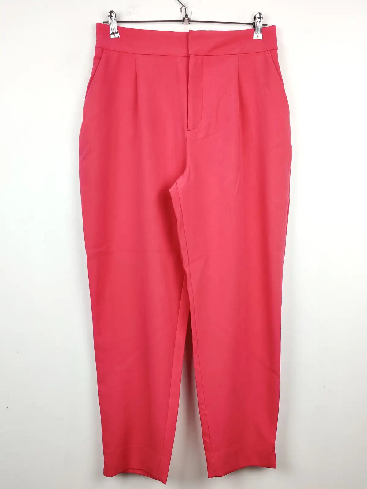 Buy online pre-used pre-loved 100% authentic & Original branded Zara (TT-1296) available in Pakistan. Top international brands avilable.