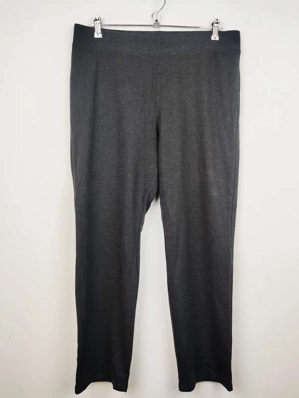 Buy online pre-used pre-loved 100% authentic & Original branded Marks & Spencer (TT-1317) available in Pakistan. Top international brands avilable.