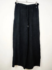 Buy online pre-used pre-loved 100% authentic & Original branded F&F (TT-1318) available in Pakistan. Top international brands avilable.