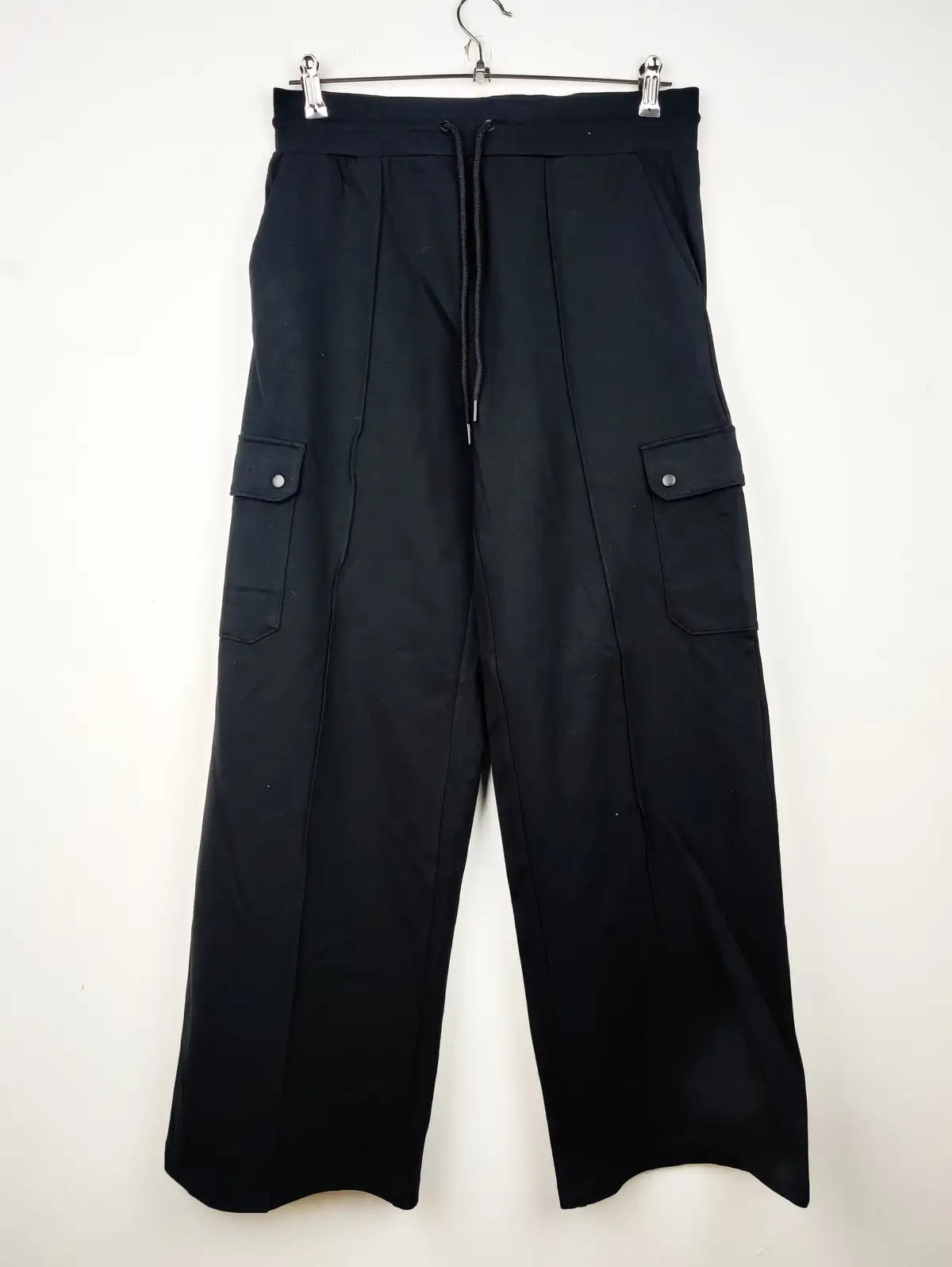 Buy online pre-used pre-loved 100% authentic & Original branded Marks & Spencer (TT-1321) available in Pakistan. Top international brands avilable.