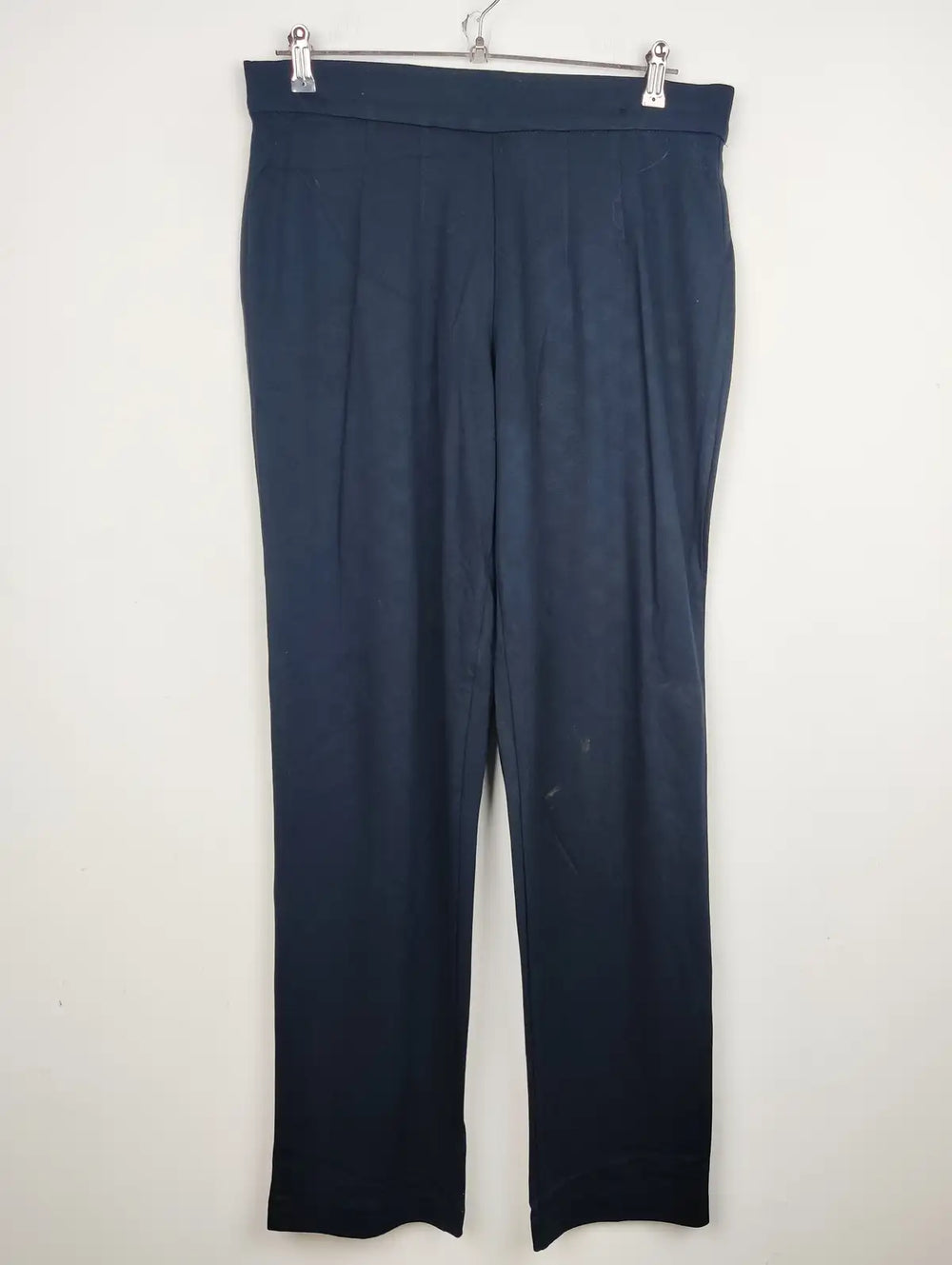 Buy online pre-used pre-loved 100% authentic & Original branded Marks & Spencer (TT-1337) available in Pakistan. Top international brands avilable.