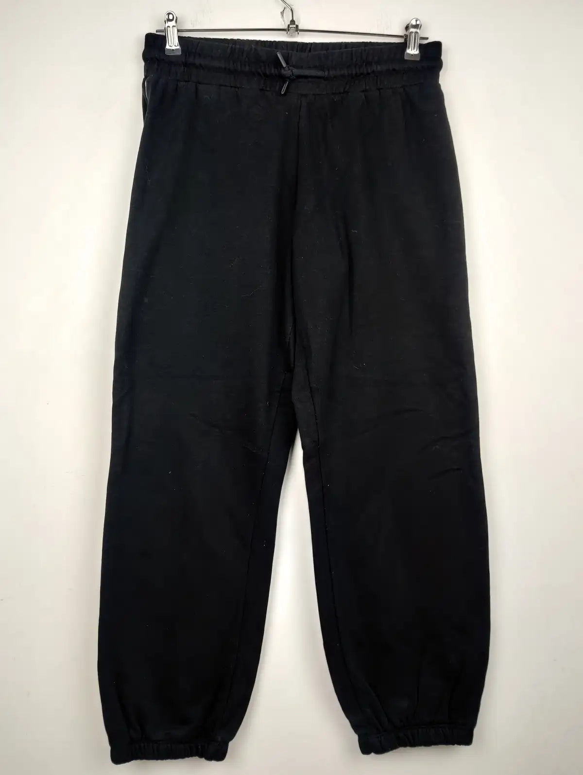 Buy online pre-used pre-loved 100% authentic & Original branded Primark (TT-1368) available in Pakistan. Top international brands avilable.